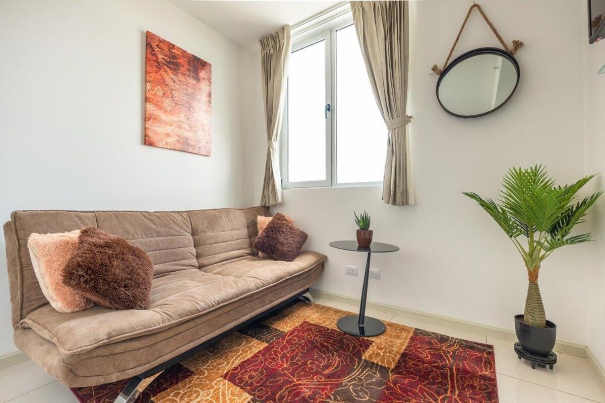 Boho Chic, Apart- Condo Cerca De Sjo Intl Airport 에레디아 외부 사진