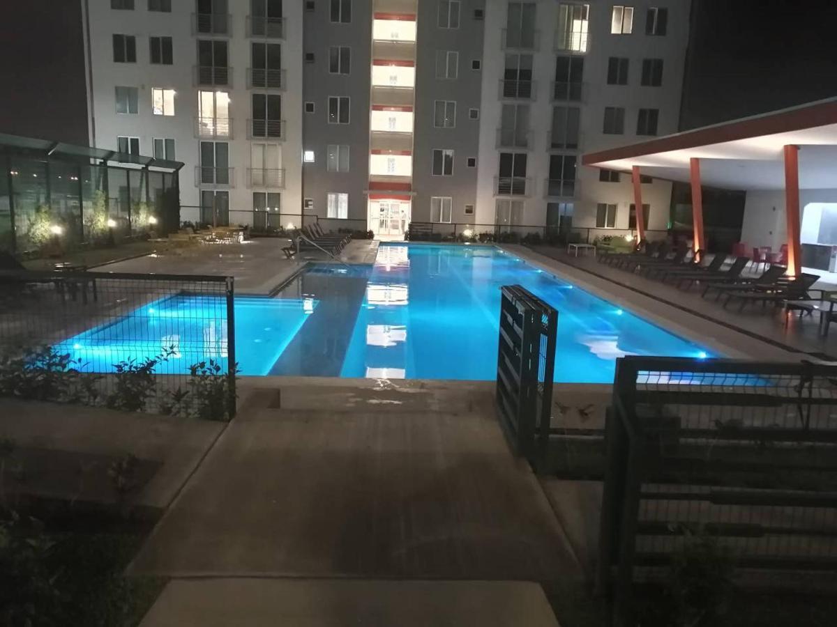 Boho Chic, Apart- Condo Cerca De Sjo Intl Airport 에레디아 외부 사진